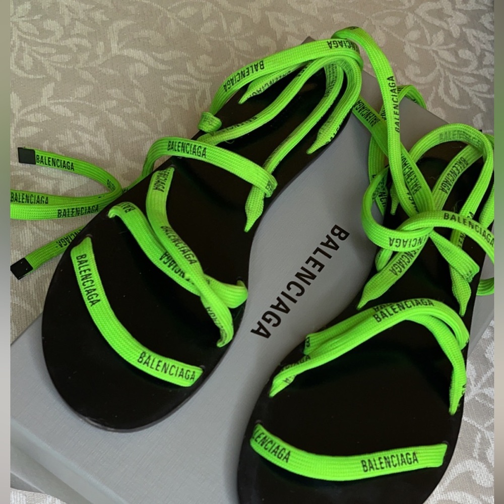 Sandals size 40